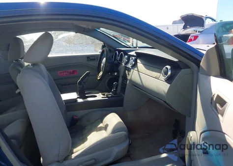 2007 Ford Mustang V6 Deluxe/V6 Premium from USA, damaged, VIN 1ZVFT80N775349081